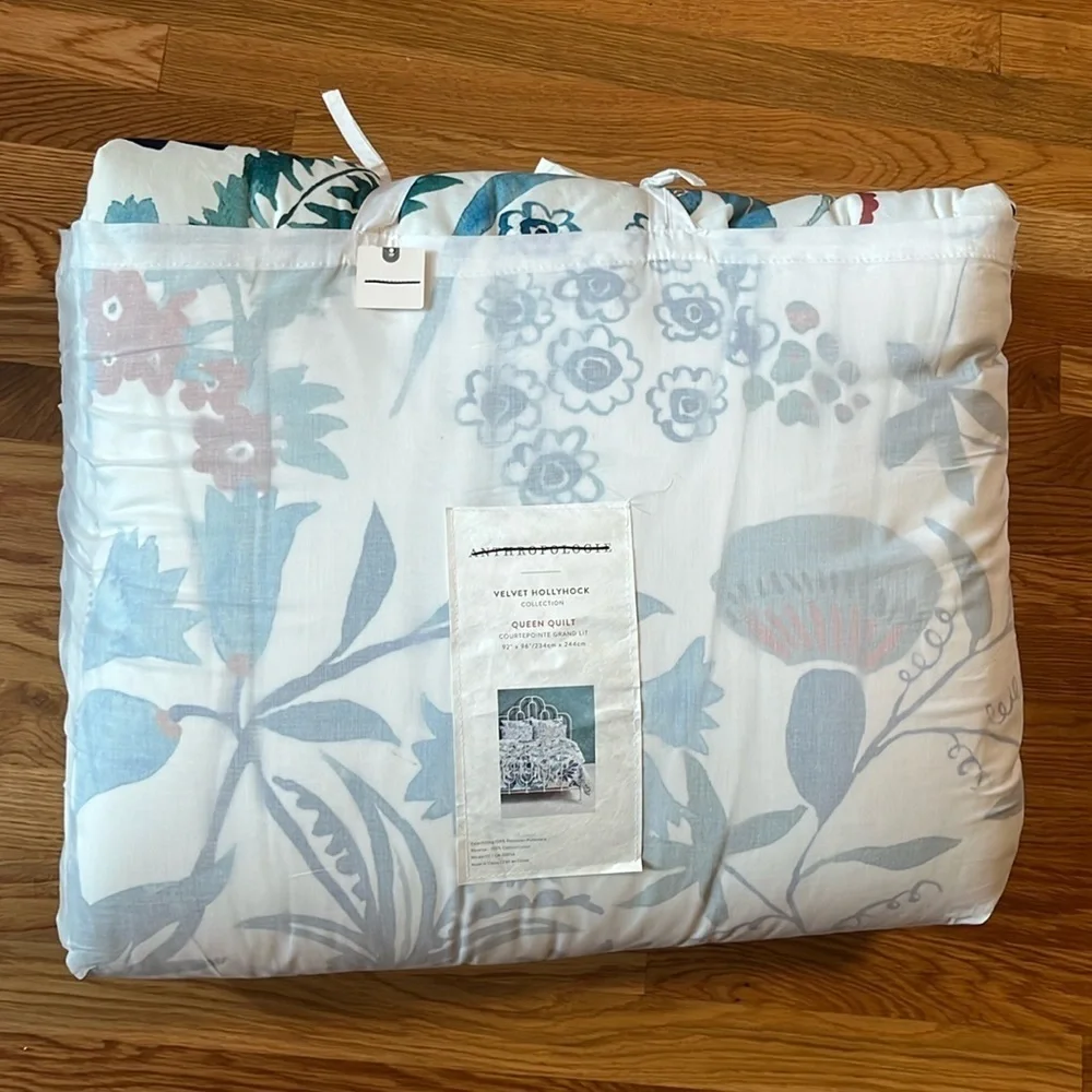 Anthropologie Velvet Hollyhock Queen Quilt NWT